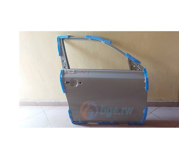 FRONT DOOR PANEL RH - 6800154PA1 - SUZUKI VITARA FRONT DOOR PANEL RH -SUZUKI VITARA - 6800154PA1