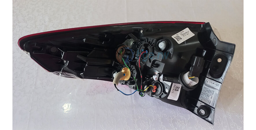 TAIL LAMP RH-35650M82R00- MARUTI SUZUKI CIAZ (2)