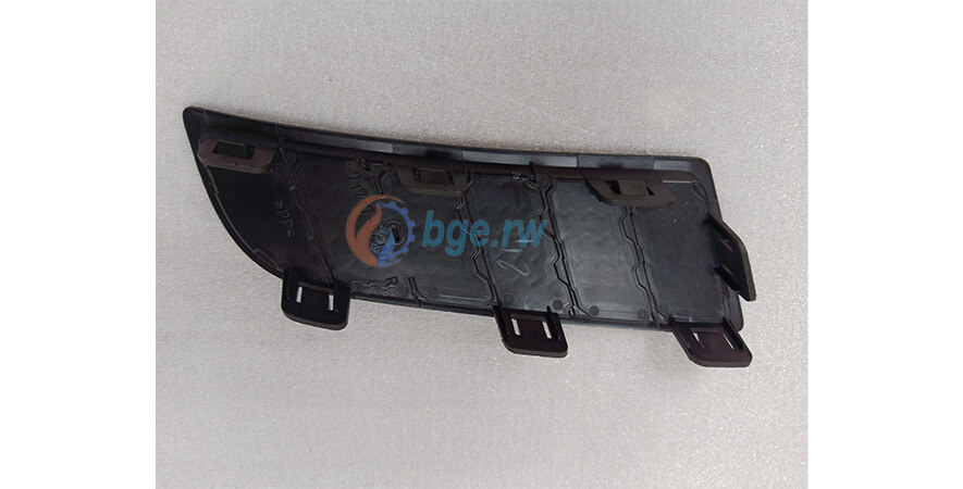 NEW GENUINE SUZUKI VITARA FRONT RH LOWER BUMPER TRIM COVER 71717-54P00-5PK
