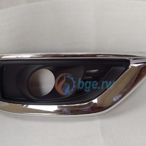 BEZEL, FRONT FOG LAMP, R